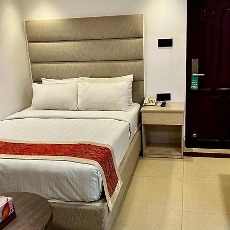 Marino Hotel - Best Near Airport Дакка Экстерьер фото