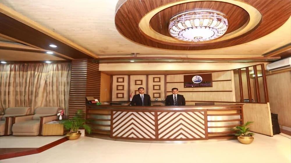 Marino Hotel - Best Near Airport Дакка Экстерьер фото