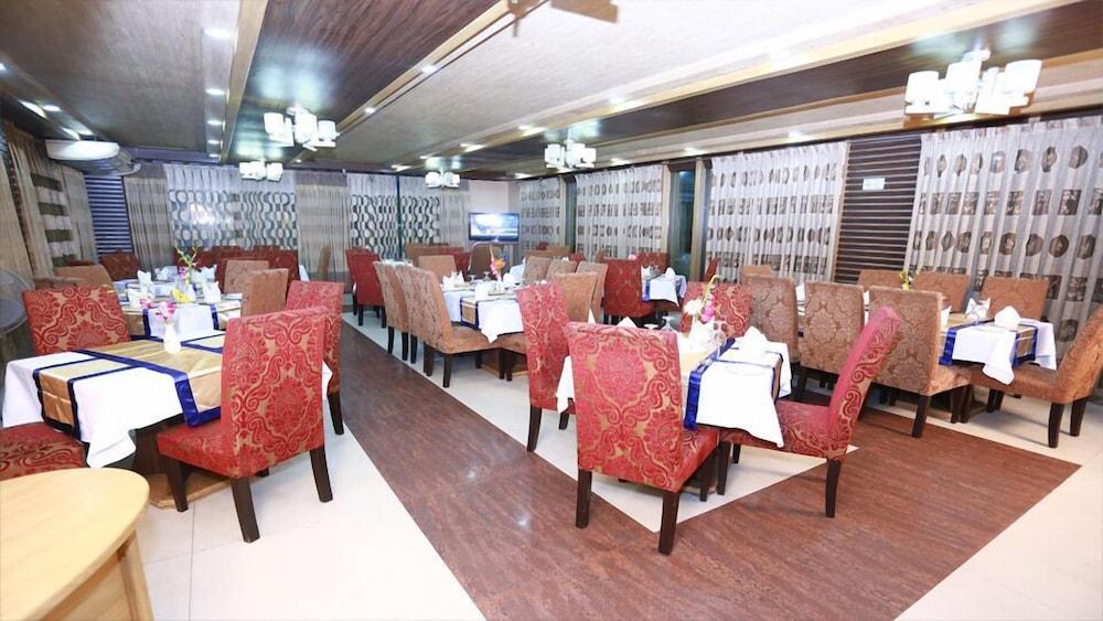 Marino Hotel - Best Near Airport Дакка Экстерьер фото