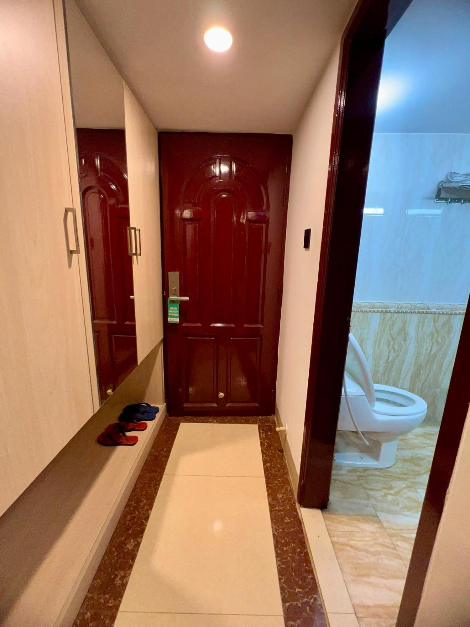 Marino Hotel - Best Near Airport Дакка Экстерьер фото