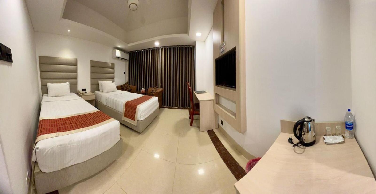 Marino Hotel - Best Near Airport Дакка Экстерьер фото