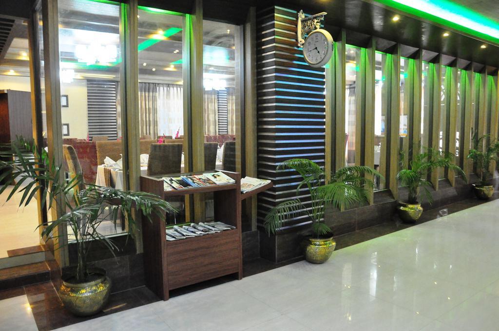 Marino Hotel - Best Near Airport Дакка Экстерьер фото