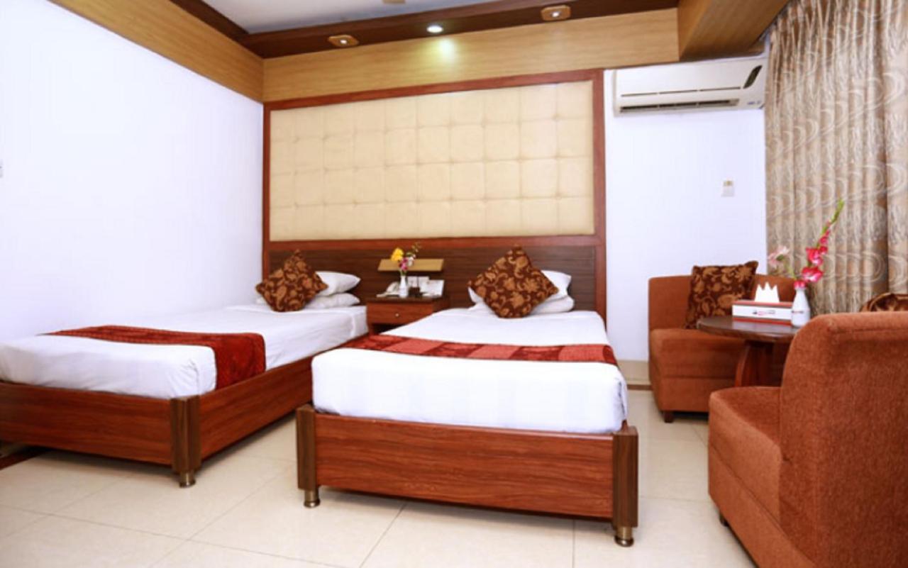 Marino Hotel - Best Near Airport Дакка Экстерьер фото