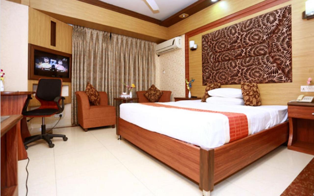 Marino Hotel - Best Near Airport Дакка Экстерьер фото